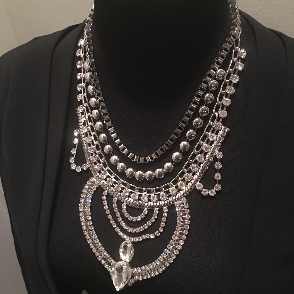 🎀GORGEOUS BLING NECKLACE🎀